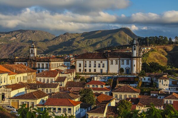 Imagem da cidade de Ouro Preto/MG vista de cima