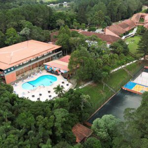 Relax no Hotel Terras Altas + show com Toni Angeli - Roteiro Imperdível!  | Rodoviário