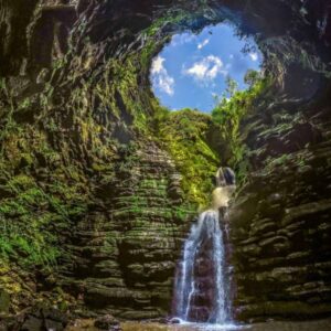 Ponta Grossa, Buraco do Padre e Colônia Witmarsum: Um roteiro de descobertas e experiências | Rodoviário
