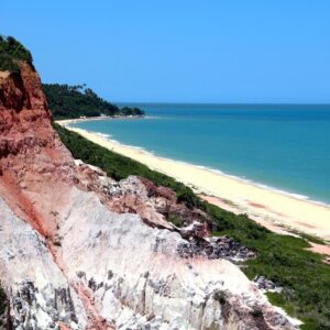 Arraial d’Ajuda Premium: Natureza, Praia e Tranquilidade com a Tâmega | Aéreo